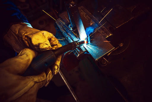 Tataroğlu Metal - Bodrum Demir Çelik - CNC Plazma Kesim - Büküm - Giyotin Makas