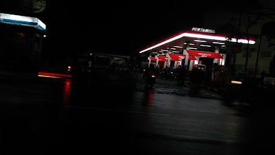 Photos of Pertamina gas station 34-40114