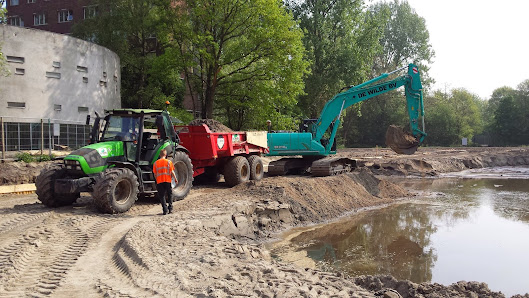 De Wilde Infra- & Cultuurtechniek B.V. Kromme Spieringweg 244, 2141 BR Vijfhuizen, Nederland