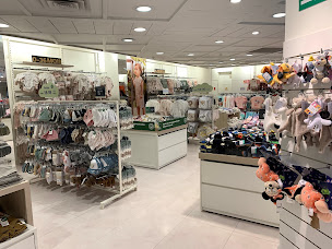 Photo n°2 de C&A à Tours (Magasin de vêtements pour femmes)