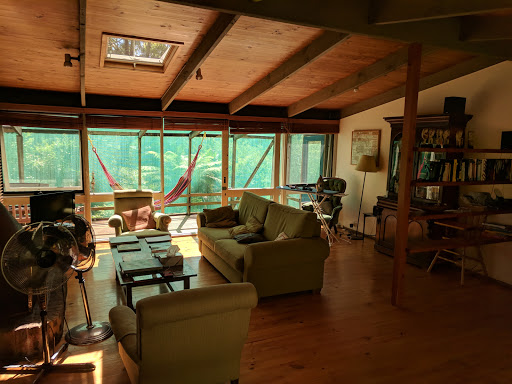 Lyrebird Dell Holiday Cottage