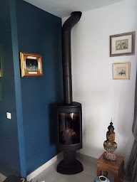 Photo n°4 de Jotul Orgeval | Poêles & Cheminées Scandinaves à Orgeval (Magasin de poêles à bois)