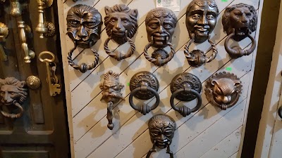 Photos of De Bronce