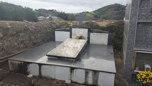 Cementerio de Santiago de Cerredo Gallery - Spain