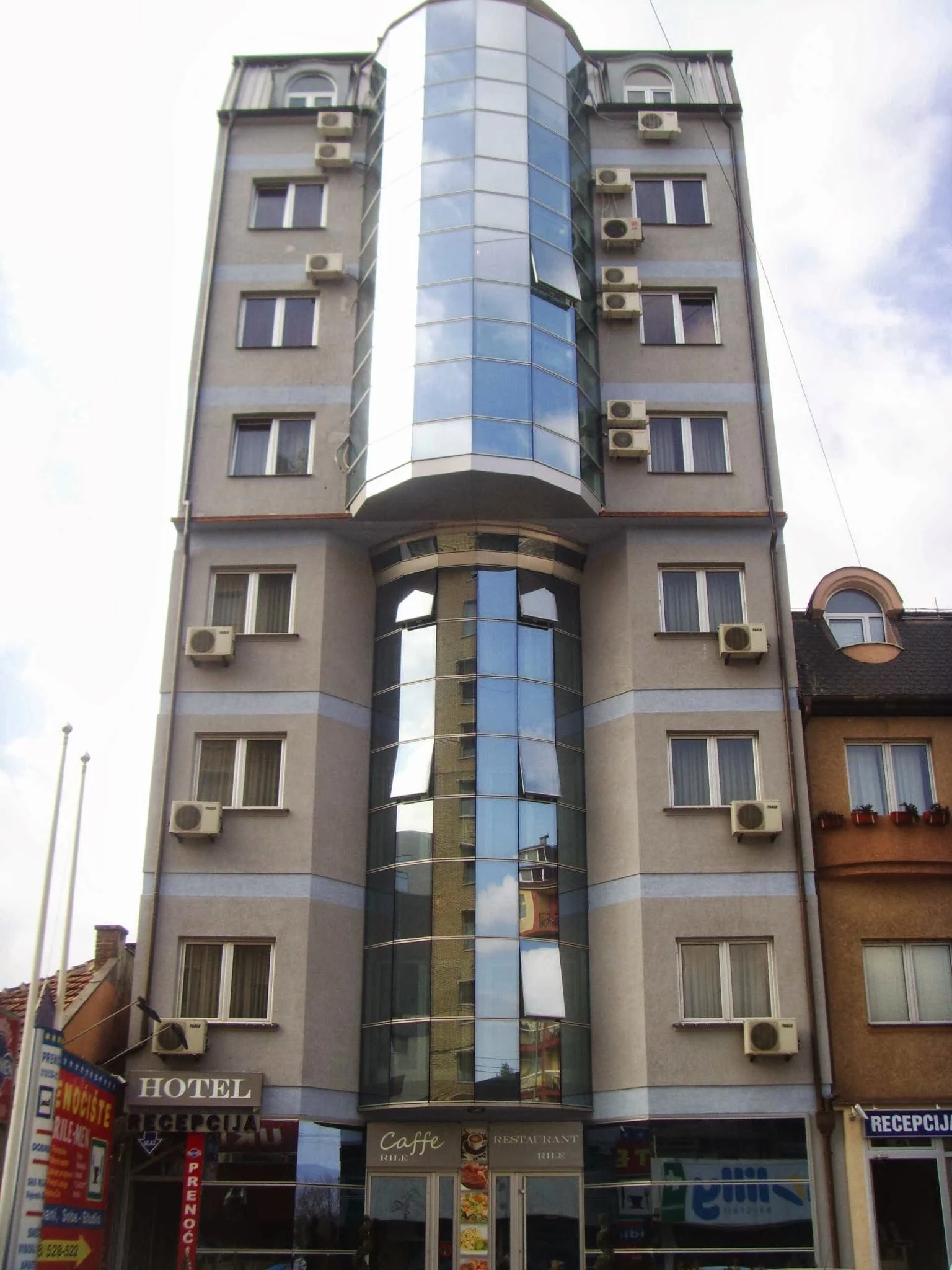 Rile Men Hotel