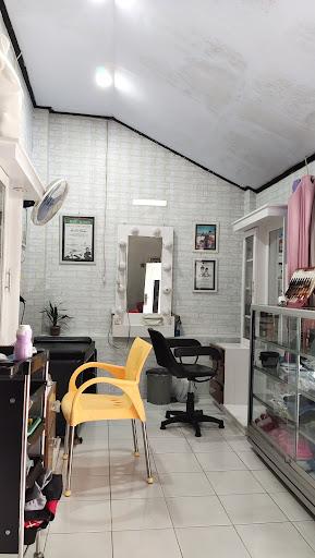 Anya salon sumberpucung