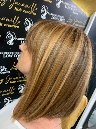 BEAUTY BLONDE by Luz Jaramillo