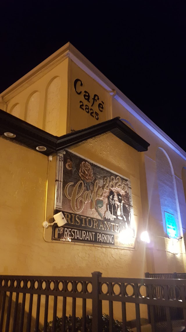 Cafe 2825