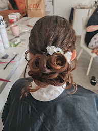 Photo n°21 de HairStyles BY Laura à Montendre (Tatoueur)