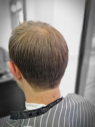 Photo n°30 de l'inspiration barbier 15 Paris coiffeur & Barbier homme,enfants , Barbershop à Paris (Barbier)