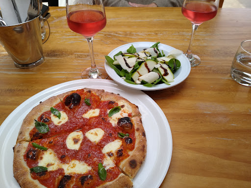 The Hub - Pizza and Beer - Thumbnail