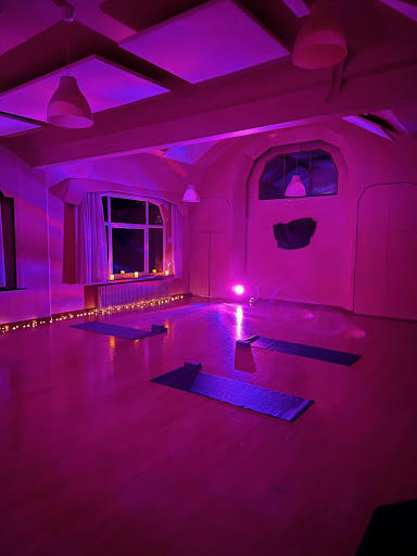 Wellness With Danni Yoga East Grinstead