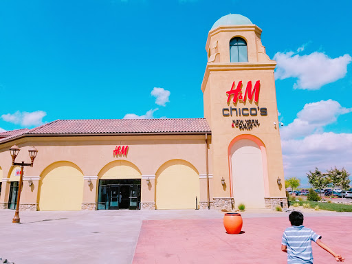 Tejon Outlets - Visual