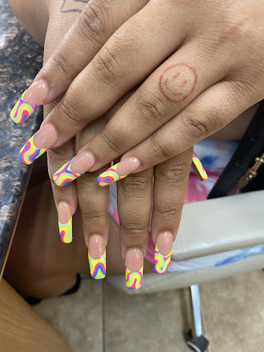 Level Nails Bar 2 - Visual
