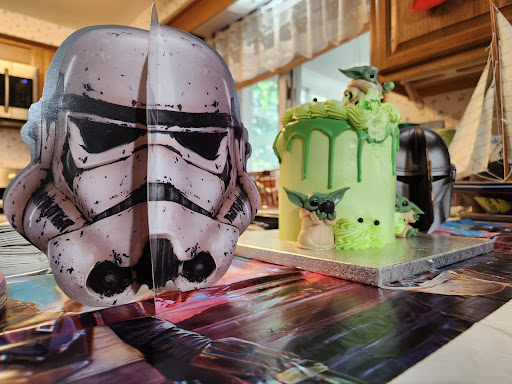Cora's Cakery - Visual