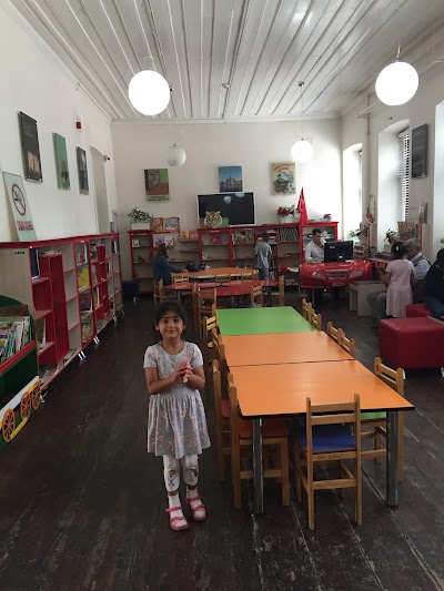Kars Atatürk Çocuk Kütüphanesi