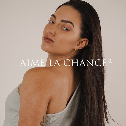 Aime La Chance - Thumbnail