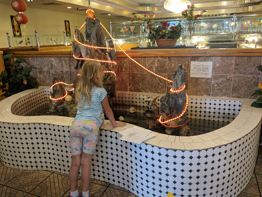 25th Street Shopping Center Gallery - United States