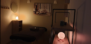 Photo n°2 de Cecile bernillon Namasté services de coiffure, lissage et massages bien-être à Saint-Laurent-de-Mure (Massothérapeute)