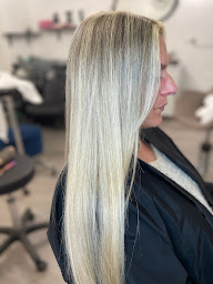 Photo n°22 de Axl pro coiffure à Mirabeau (Fournisseur d'extensions de cheveux)