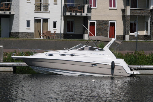 Essensportboats v.o.f. - Thumbnail