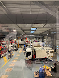 Photo n°5 de Global Trucks Iveco - Le Perray-en-Yvelines à Le Perray-en-Yvelines (Concessionnaire de poids lourds)