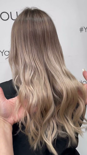 Yannis Aristeidou Balayage Expert - Κουρείο