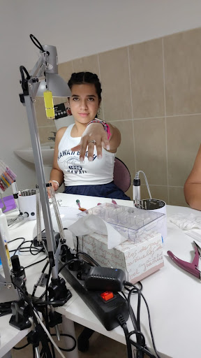 Centro de formación uñas y belleza Madame Prestige Profesional, ACADEMY NAILS & SHOP, técnico de uñas ,manicura, pedicura ... - Thumbnail