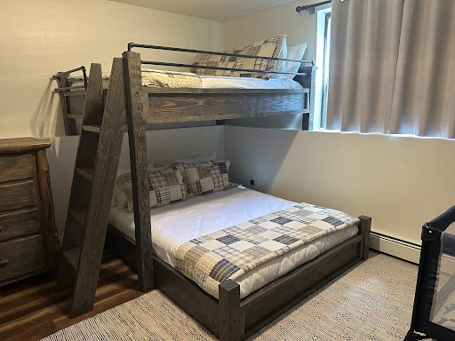 Jackson Black Diamond Custom Bunk Beds - Thumbnail