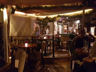 Photos of Gerhard's Caf&eacute;