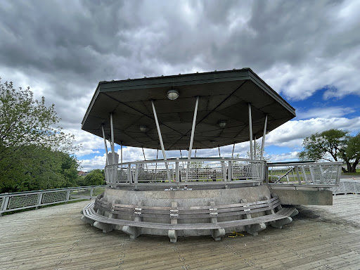 View Point Saint Laurent River - Thumbnail