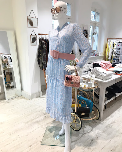 the Corner Dresden, Boutique für Frauen Mode Schmuck Schuhe Accessoires in Striesen