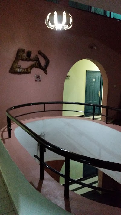 Photos of GOLPHINS SUITES & HOTEL