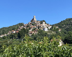 Photo n°35 de Mairie de Eus à Eus (Hôtel de ville)