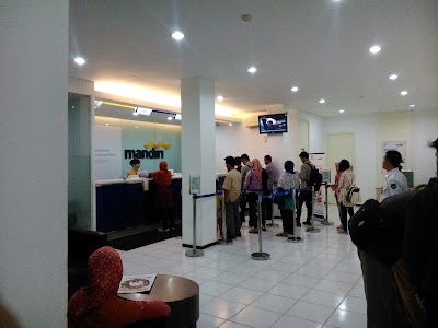 Photos of Bank Mandiri Bengkulu Panorama