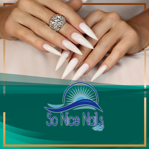 So Nice Nails interior view