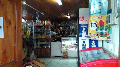 Photos of Almac&eacute;n Y Paqueteria La Familia