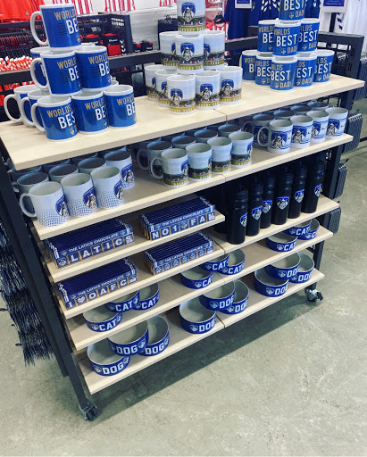 Athletic Store - Visual