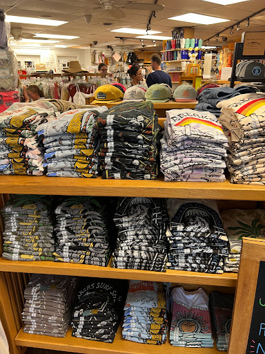 Breakers Surf Shop - Visual