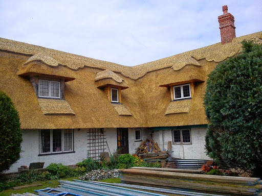 SJE Master Thatchers Ltd - Roof Thatching Services