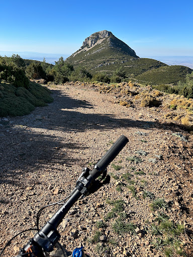 Pico Gratal - Visual