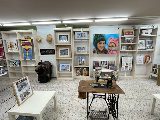 BAZART GALLERY - Visual