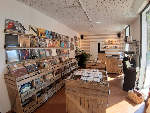 Discos Local 3 Gallery - Spain