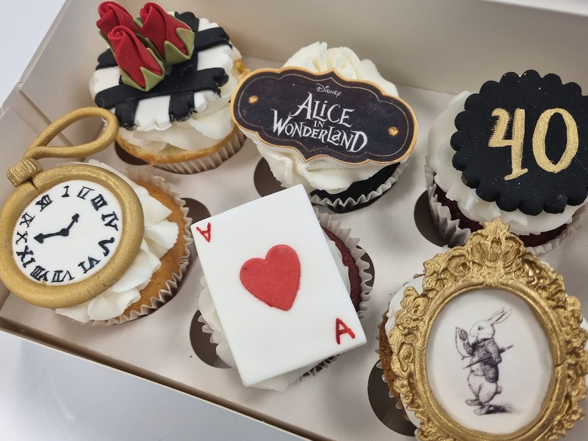 Truly Scrumptious Cake Boutique