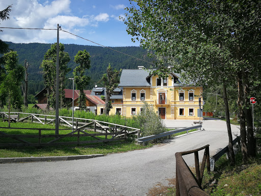 Area Attrezzata Fusine in Valromana