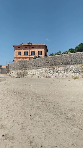 Opinii despre La Posta Vecchia Hotel în Ladispoli - Hotel