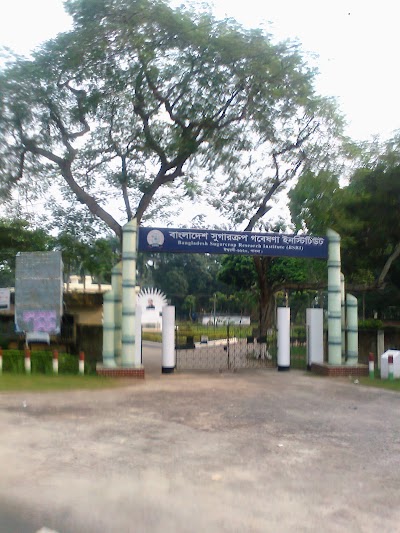 Photos of Ikkshu Gabeshawana High School