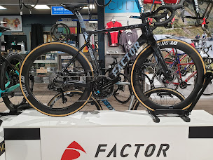 Photo n°16 de Culture Vélo Amiens à Camon (Magasin d'articles de sports)