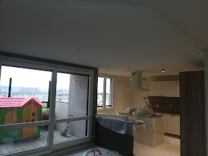 Photo n°8 de CETIN DECO à Sergy (Peintre en bâtiment)