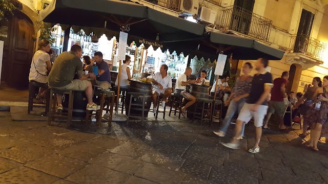 Eden Bar